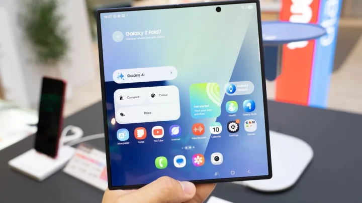 Огляд Samsung Galaxy Z Fold 7: інновації й практичність